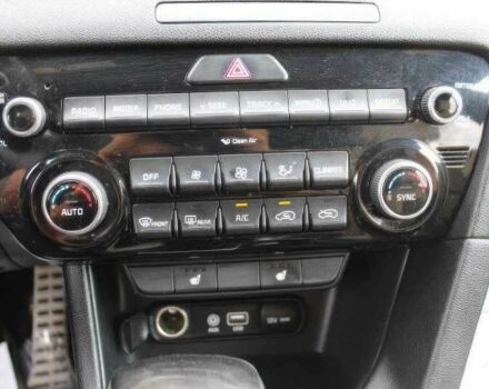 Киа Sportage 2018 в Черновцах на Automoto.ua Синий Киа Sportage, объемом двигателя 2.4 л и пробегом 67 тыс. км за 8500 $, фото 14 на Automoto.ua