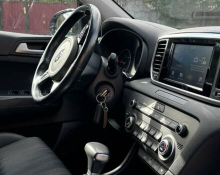 Киа Sportage 2018 в Виннице на Automoto.ua Синий Киа Sportage, объемом двигателя 1.6 л и пробегом 122 тыс. км за 18500 $, фото 12 на Automoto.ua
