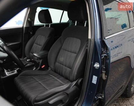 Синий Киа Sportage, объемом двигателя 1.6 л и пробегом 141 тыс. км за 17500 $, фото 12 на Automoto.ua