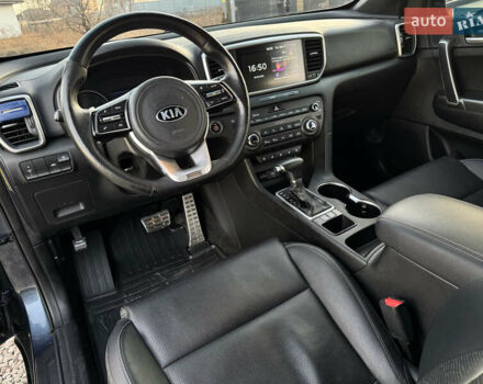Киа Sportage 2018 в Киеве на Automoto.ua Синий Киа Sportage, объемом двигателя 2 л и пробегом 153 тыс. км за 21900 $, фото 10 на Automoto.ua