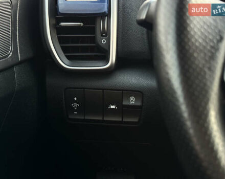 Киа Sportage 2018 в Киеве на Automoto.ua Синий Киа Sportage, объемом двигателя 2 л и пробегом 153 тыс. км за 21900 $, фото 20 на Automoto.ua