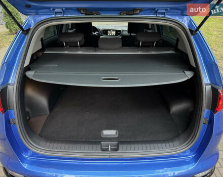 Синий Киа Sportage, объемом двигателя 1.6 л и пробегом 111 тыс. км за 17200 $, фото 62 на Automoto.ua