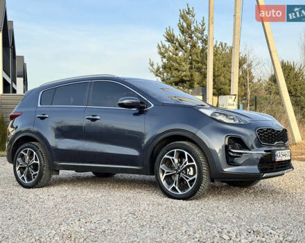 Киа Sportage 2018 в Киеве на Automoto.ua Синий Киа Sportage, объемом двигателя 2 л и пробегом 153 тыс. км за 21900 $, фото 2 на Automoto.ua