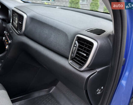 Синий Киа Sportage, объемом двигателя 1.6 л и пробегом 111 тыс. км за 17200 $, фото 51 на Automoto.ua