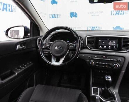Синий Киа Sportage, объемом двигателя 1.6 л и пробегом 141 тыс. км за 17500 $, фото 23 на Automoto.ua