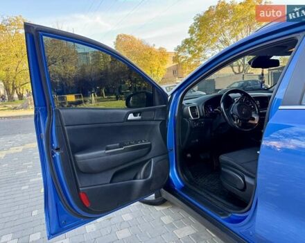 Синий Киа Sportage, объемом двигателя 1.6 л и пробегом 140 тыс. км за 18800 $, фото 30 на Automoto.ua