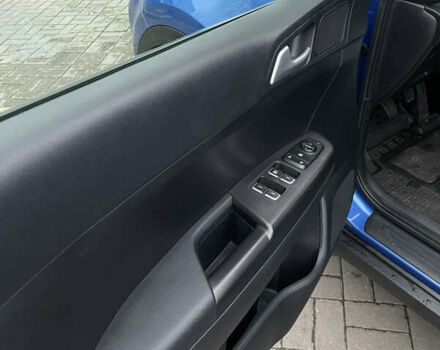 Синій Кіа Sportage, об'ємом двигуна 1.59 л та пробігом 95 тис. км за 12999 $, фото 13 на Automoto.ua