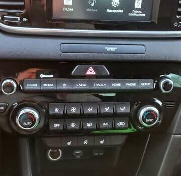 Синий Киа Sportage, объемом двигателя 2 л и пробегом 121 тыс. км за 24000 $, фото 3 на Automoto.ua