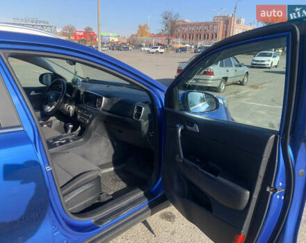 Синий Киа Sportage, объемом двигателя 1.59 л и пробегом 72 тыс. км за 18200 $, фото 19 на Automoto.ua