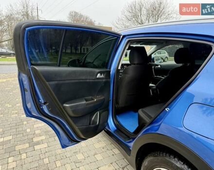 Синий Киа Sportage, объемом двигателя 1.59 л и пробегом 115 тыс. км за 16999 $, фото 63 на Automoto.ua