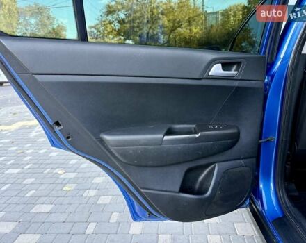 Синий Киа Sportage, объемом двигателя 1.6 л и пробегом 140 тыс. км за 18800 $, фото 62 на Automoto.ua