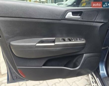 Синий Киа Sportage, объемом двигателя 1.59 л и пробегом 176 тыс. км за 17800 $, фото 27 на Automoto.ua