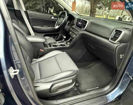 Синій Кіа Sportage, об'ємом двигуна 1.6 л та пробігом 200 тис. км за 18950 $, фото 29 на Automoto.ua
