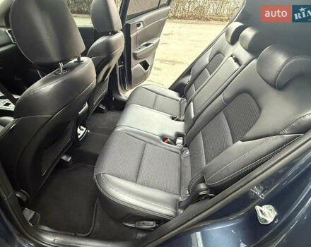 Синій Кіа Sportage, об'ємом двигуна 1.6 л та пробігом 200 тис. км за 18950 $, фото 26 на Automoto.ua
