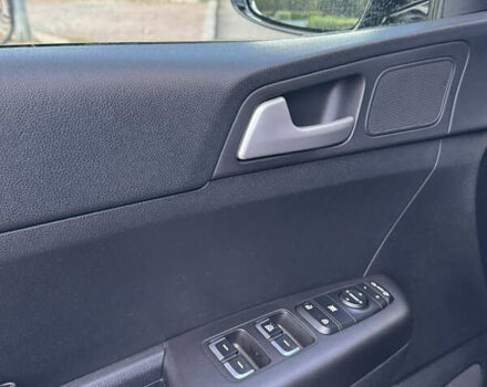 Синій Кіа Sportage, об'ємом двигуна 1.59 л та пробігом 46 тис. км за 18500 $, фото 7 на Automoto.ua