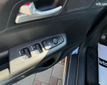 Синій Кіа Sportage, об'ємом двигуна 2.4 л та пробігом 79 тис. км за 16990 $, фото 19 на Automoto.ua