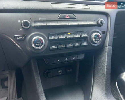 Синій Кіа Sportage, об'ємом двигуна 1.59 л та пробігом 178 тис. км за 14500 $, фото 13 на Automoto.ua