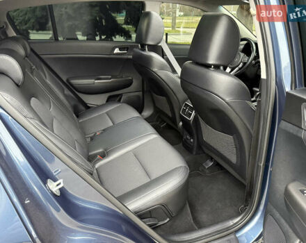 Синій Кіа Sportage, об'ємом двигуна 1.6 л та пробігом 200 тис. км за 18950 $, фото 23 на Automoto.ua