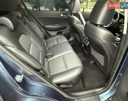 Синій Кіа Sportage, об'ємом двигуна 1.6 л та пробігом 200 тис. км за 18950 $, фото 24 на Automoto.ua