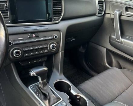 Синий Киа Sportage, объемом двигателя 1.59 л и пробегом 45 тыс. км за 20250 $, фото 18 на Automoto.ua