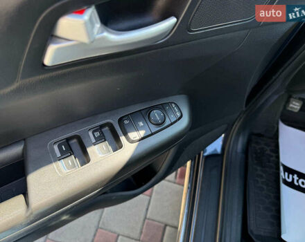 Синий Киа Sportage, объемом двигателя 2.4 л и пробегом 79 тыс. км за 16990 $, фото 19 на Automoto.ua