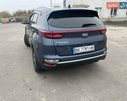 Синій Кіа Sportage, об'ємом двигуна 1.59 л та пробігом 178 тис. км за 14500 $, фото 3 на Automoto.ua