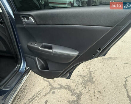 Синій Кіа Sportage, об'ємом двигуна 1.6 л та пробігом 200 тис. км за 18950 $, фото 25 на Automoto.ua