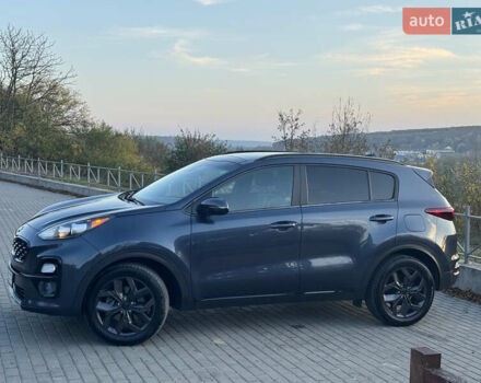 Киа Sportage 2021 в Тернополе на Automoto.ua Синий Киа Sportage, объемом двигателя 2.36 л и пробегом 92 тыс. км за 24300 $, фото 3 на Automoto.ua