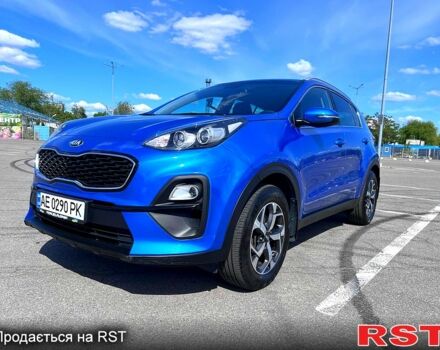 Синий Киа Sportage, объемом двигателя 1.6 л и пробегом 21 тыс. км за 21900 $, фото 2 на Automoto.ua