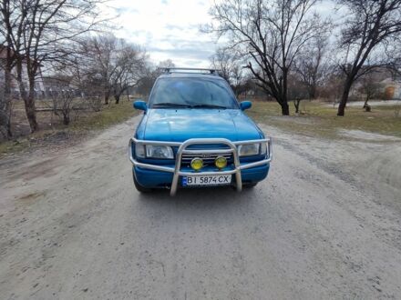 Синий Киа Sportage, объемом двигателя 2 л и пробегом 300 тыс. км за 3100 $, фото 1 на Automoto.ua