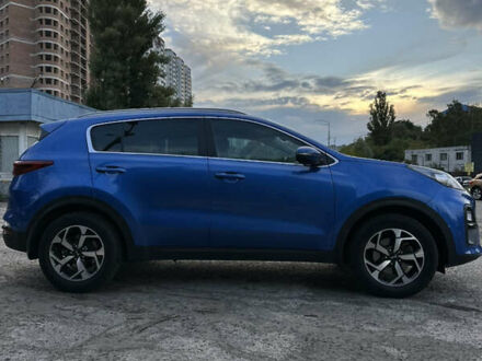 Кіа Sportage 2020 у Києві на Automoto.ua Синій Кіа Sportage, об'ємом двигуна 1.59 л та пробігом 16 тис. км за 18800 $, фото 1 на Automoto.ua