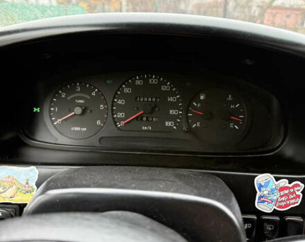 Зеленый Киа Sportage, объемом двигателя 2 л и пробегом 300 тыс. км за 3700 $, фото 7 на Automoto.ua