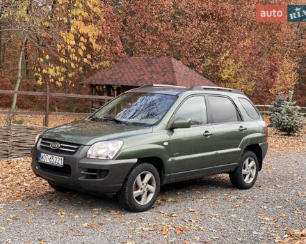 Зеленый Киа Sportage, объемом двигателя 2 л и пробегом 300 тыс. км за 3750 $, фото 3 на Automoto.ua