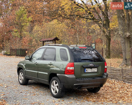 Зеленый Киа Sportage, объемом двигателя 2 л и пробегом 300 тыс. км за 3750 $, фото 12 на Automoto.ua