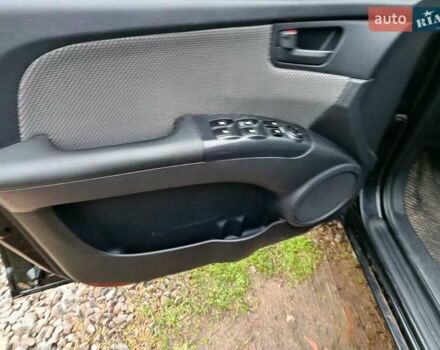 Зеленый Киа Sportage, объемом двигателя 2 л и пробегом 188 тыс. км за 7850 $, фото 7 на Automoto.ua