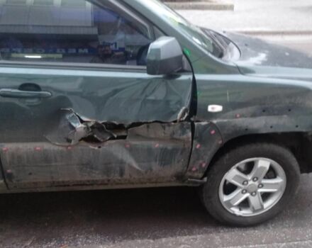 Зеленый Киа Sportage, объемом двигателя 2 л и пробегом 260 тыс. км за 6000 $, фото 9 на Automoto.ua