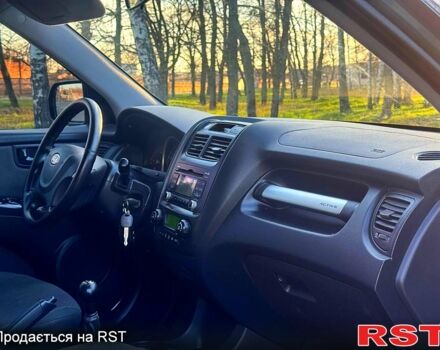 Зелений Кіа Sportage, об'ємом двигуна 20 л та пробігом 165 тис. км за 8700 $, фото 11 на Automoto.ua