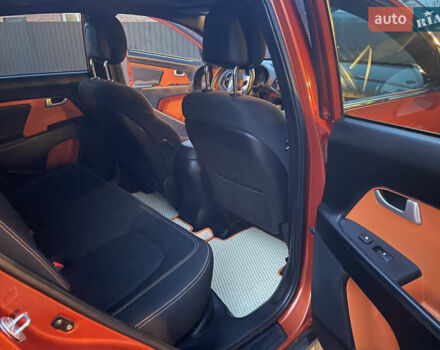 Оранжевый Киа Sportage, объемом двигателя 2 л и пробегом 282 тыс. км за 13400 $, фото 10 на Automoto.ua