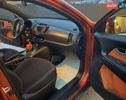 Оранжевый Киа Sportage, объемом двигателя 2 л и пробегом 282 тыс. км за 13400 $, фото 11 на Automoto.ua