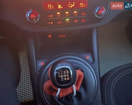 Оранжевый Киа Sportage, объемом двигателя 2 л и пробегом 282 тыс. км за 12900 $, фото 37 на Automoto.ua