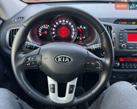 Помаранчевий Кіа Sportage, об'ємом двигуна 2 л та пробігом 101 тис. км за 13300 $, фото 26 на Automoto.ua