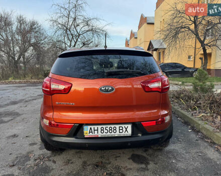 Помаранчевий Кіа Sportage, об'ємом двигуна 2 л та пробігом 101 тис. км за 13300 $, фото 5 на Automoto.ua