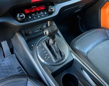 Оранжевый Киа Sportage, объемом двигателя 2 л и пробегом 190 тыс. км за 11900 $, фото 20 на Automoto.ua