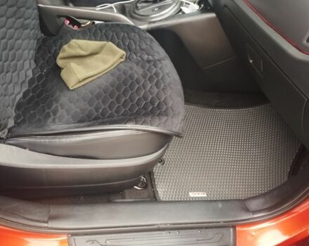 Помаранчевий Кіа Sportage, об'ємом двигуна 2 л та пробігом 240 тис. км за 12600 $, фото 4 на Automoto.ua