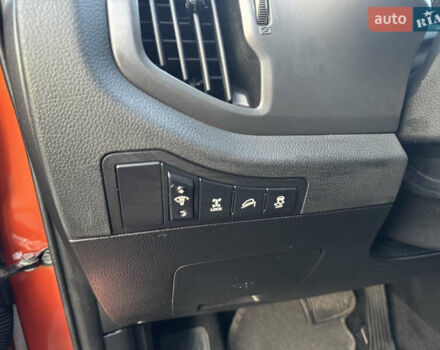Помаранчевий Кіа Sportage, об'ємом двигуна 2 л та пробігом 101 тис. км за 13300 $, фото 18 на Automoto.ua