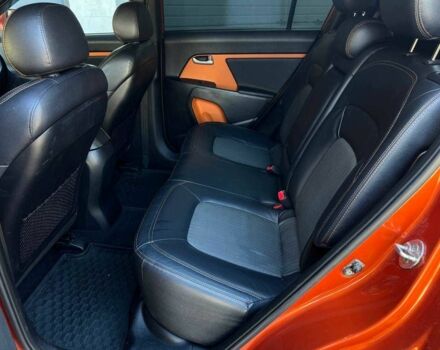 Оранжевый Киа Sportage, объемом двигателя 2 л и пробегом 190 тыс. км за 11900 $, фото 12 на Automoto.ua