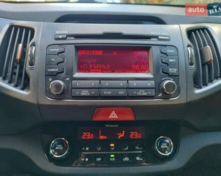 Оранжевый Киа Sportage, объемом двигателя 2 л и пробегом 120 тыс. км за 12599 $, фото 12 на Automoto.ua