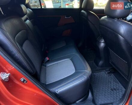 Оранжевый Киа Sportage, объемом двигателя 2 л и пробегом 190 тыс. км за 11900 $, фото 15 на Automoto.ua