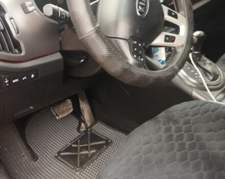 Помаранчевий Кіа Sportage, об'ємом двигуна 2 л та пробігом 240 тис. км за 12600 $, фото 16 на Automoto.ua