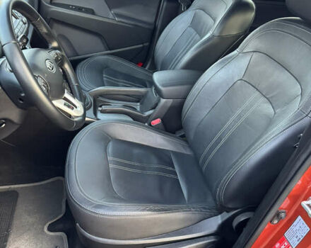 Помаранчевий Кіа Sportage, об'ємом двигуна 2 л та пробігом 101 тис. км за 13300 $, фото 11 на Automoto.ua